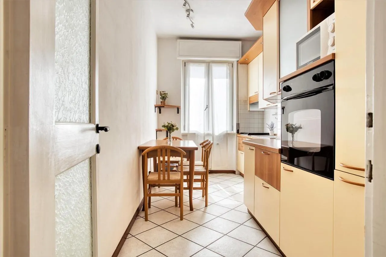 Joivy Cosy Apt In The Giambellino Area Milan 0*,  Italy